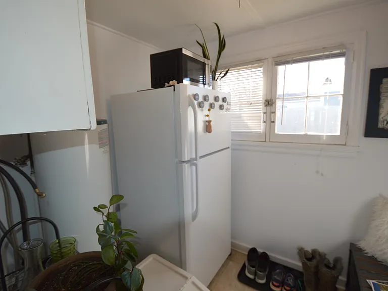 2043 Eaton St — Photo 4