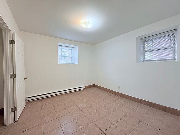 4th image of 32A Glenville Ave #32A