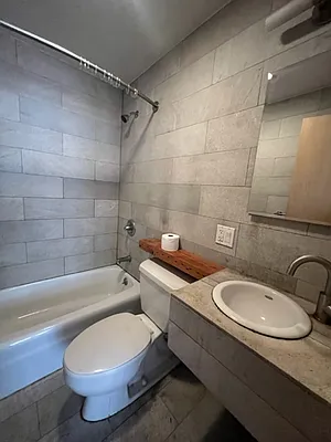 Rented by Fifth & Forever LLC | media 37