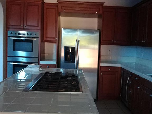 4th image of 3950 Jefferson St