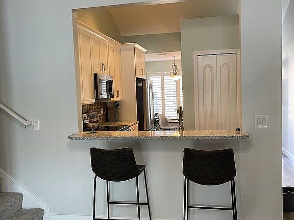 4th image of 1021 Alabama Ave