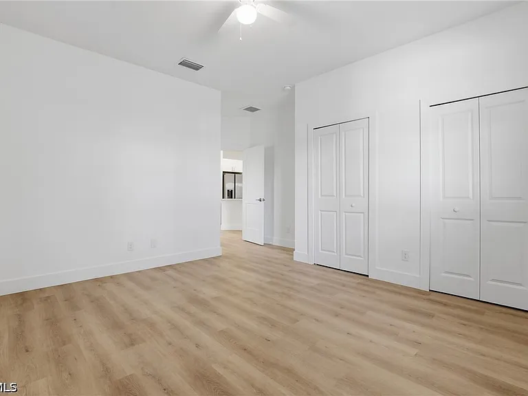 4719 28th St SW — Photo 18
