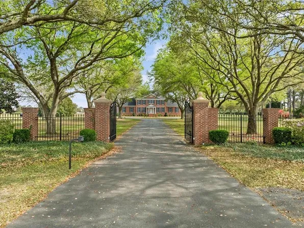 10447 Jeff Hamilton Rd, Mobile, AL 36695