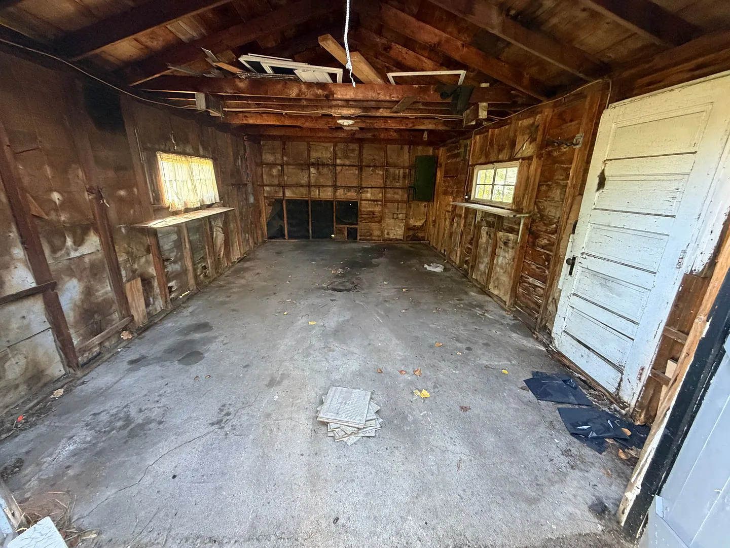 cozy 2 bedroom house with garage — Photo 4
