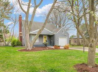 307 S McKinley Ave, Champaign, IL 61821