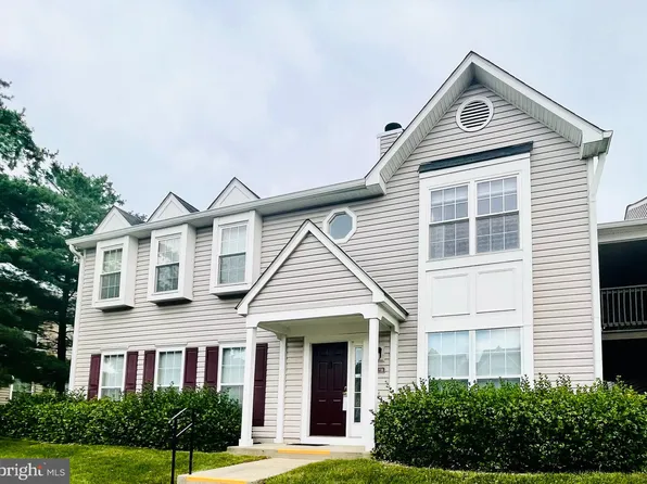 7823 Harrowgate Cir #D, Springfield, VA 22152