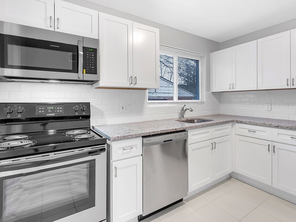 1st image of 520 N Garfield St APT 3
