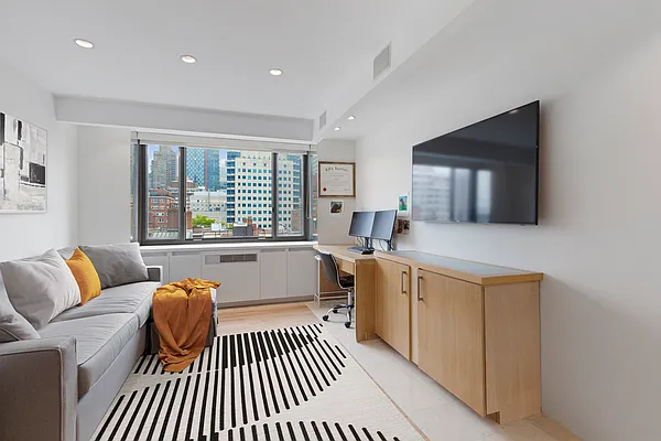 house on the hill レギンス　90 420 East 64th Street #W10FG in Lenox Hill, Manhattan