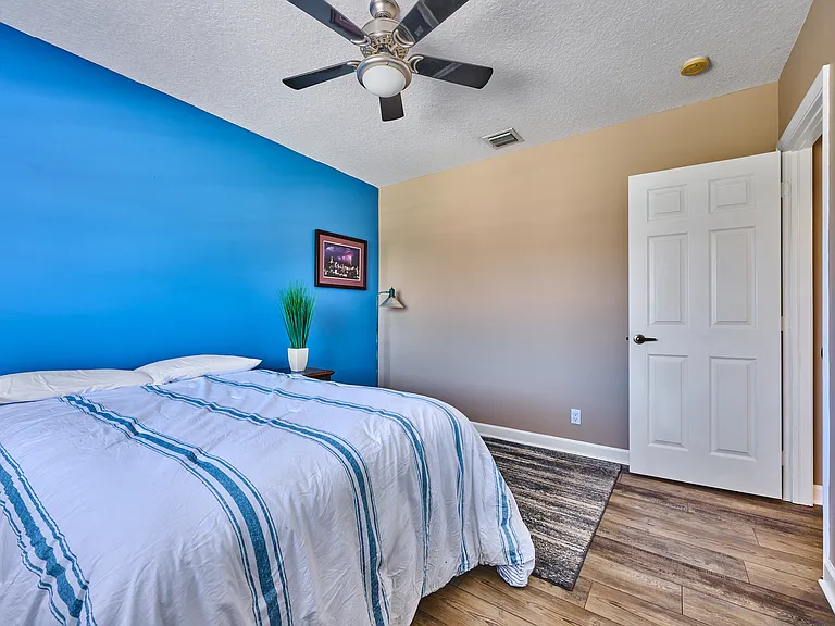 530 Commons Dr — Photo 43