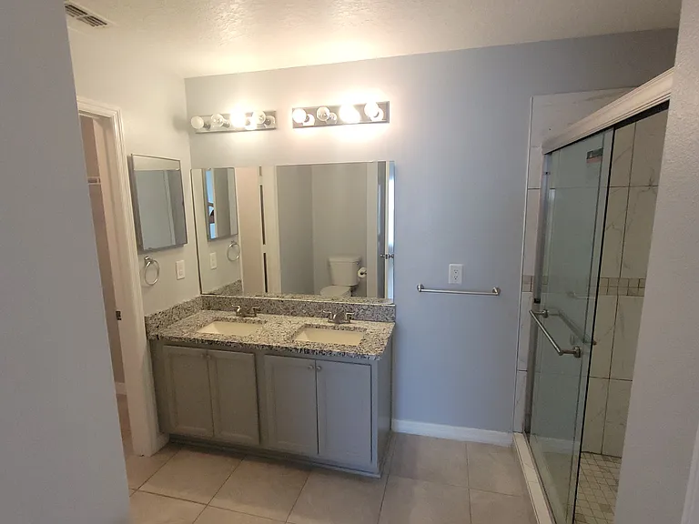 4654 Caverns Dr — Photo 15