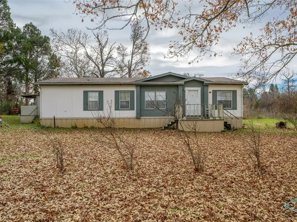 2200 E College St, Athens, TX 75751