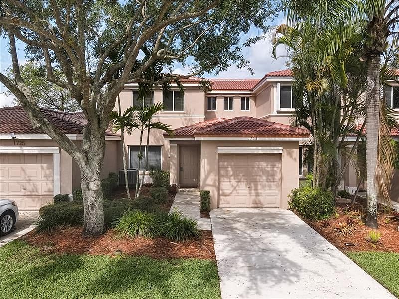 1st image of 1723 SW 109th Ter