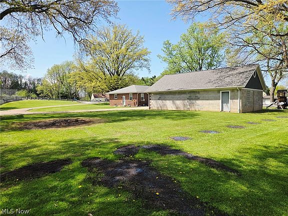 4th image of 5869 Oberlin Rd