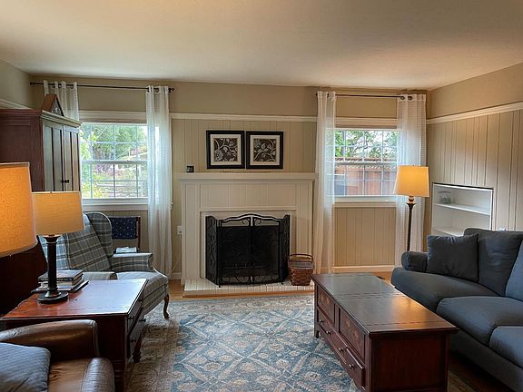 2nd image of 171 W Portola Ave