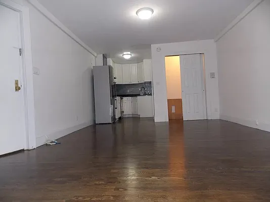 Rented by Joe Gotham LTD | media 17