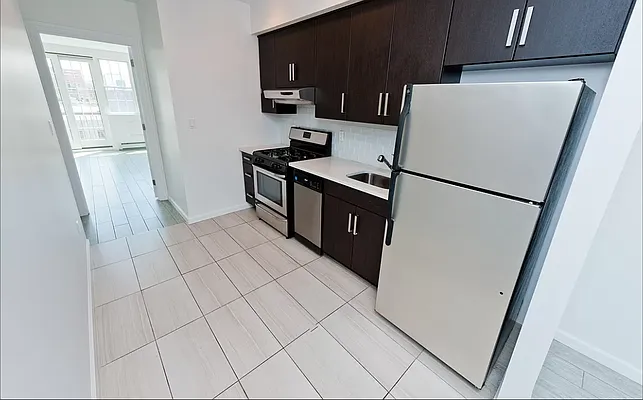 Rented by Compass | media 22