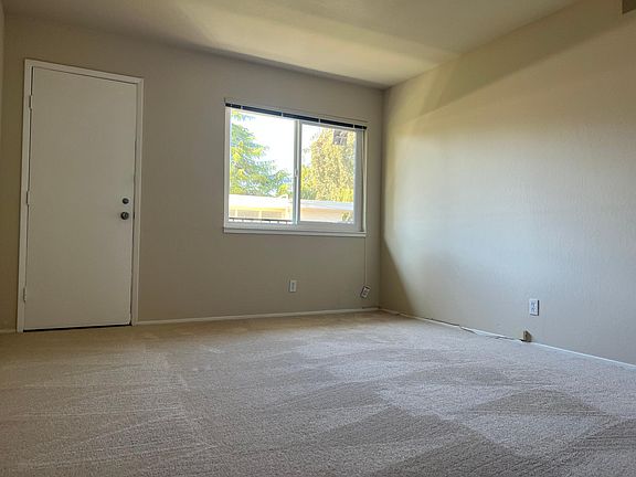 3rd image of 275 Ventura Ave