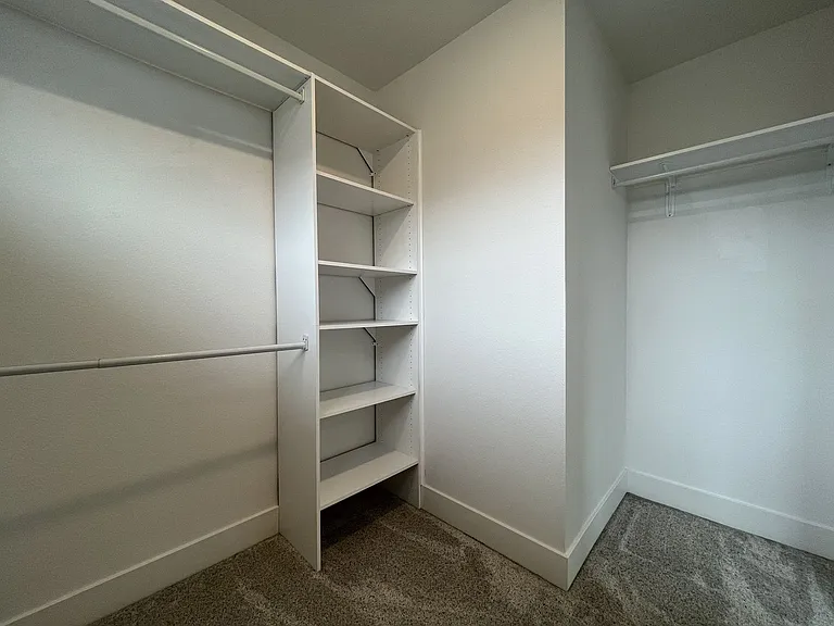 2875 S Magnolia Dr — Photo 29