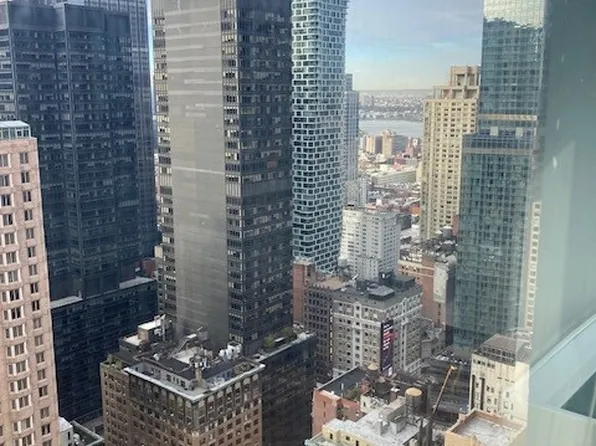 150 West 56th Street image 7 of 7