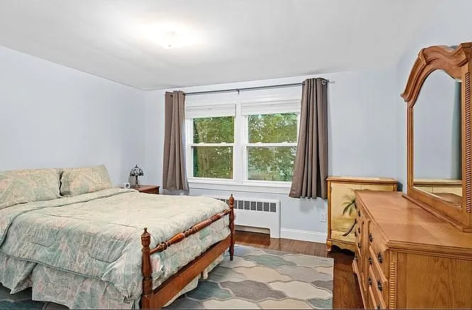 141 Weetamoe Dr — Photo 16