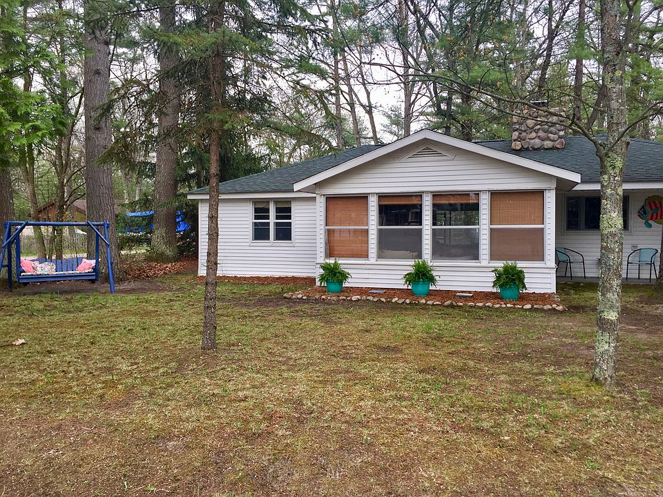 Front of cottage