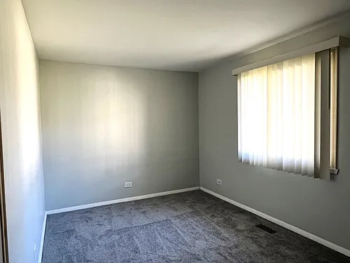 102 Tonset Ct Photo 1