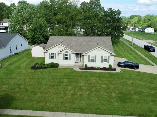 615 Wolf Ave, Wadsworth, OH 44281