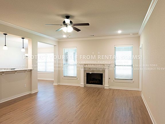 2nd image of 520 Aster St