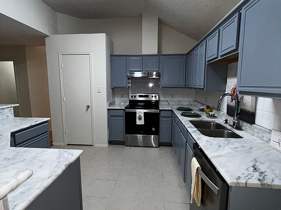 5th image of 6200 Brook Forest Dr