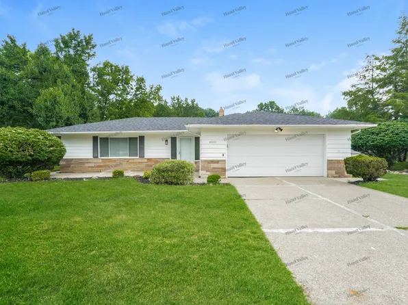 26653 Mulberry Cir, Richmond Heights, OH 44143