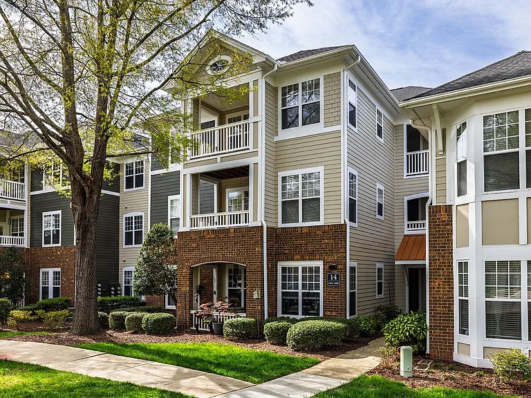 The Reserve at Meadowmont Apartments and Townhomes — Photo 65