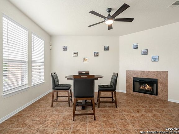3rd image of 22323 Mesa Knl