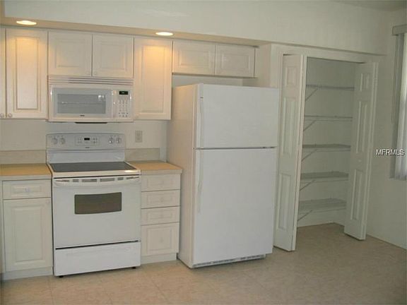 4th image of 1200 Country Club Dr APT 6202