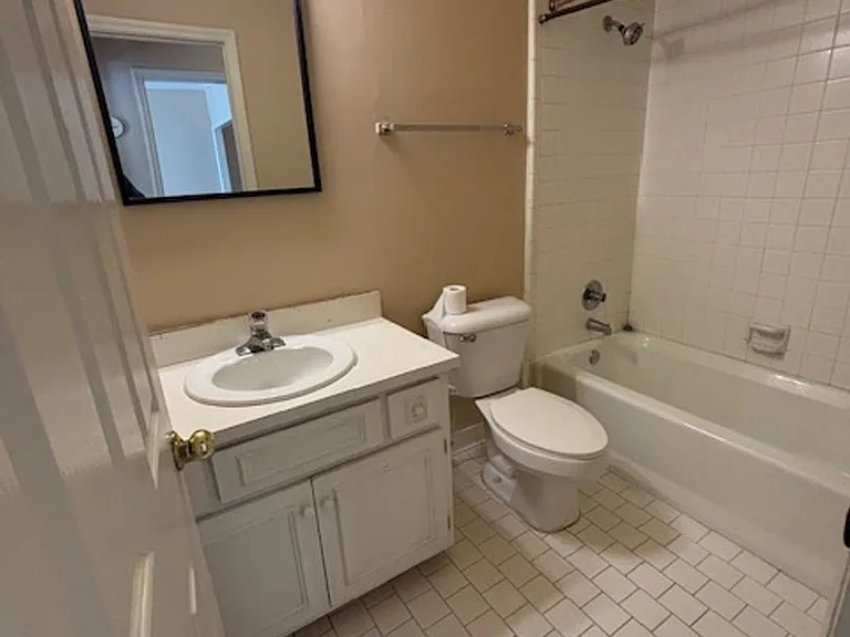 2250 15th St #8 — Photo 11