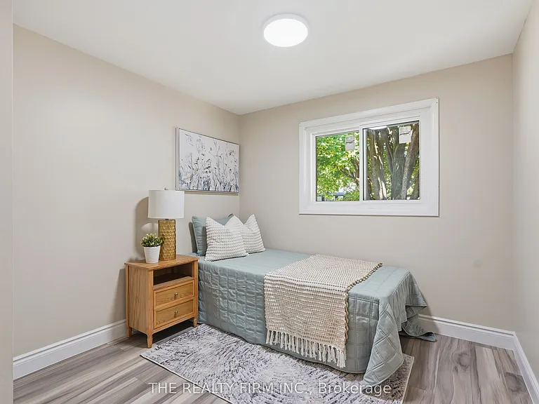 45 Amy Cres — Photo 18