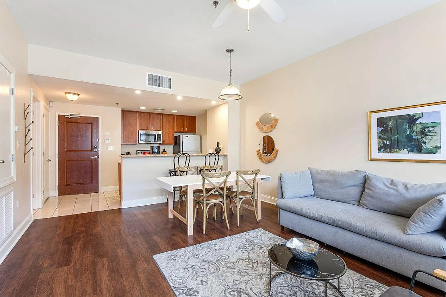 1 bed, 2.0 bath, 430 sqft, $4,366 — Photo 1