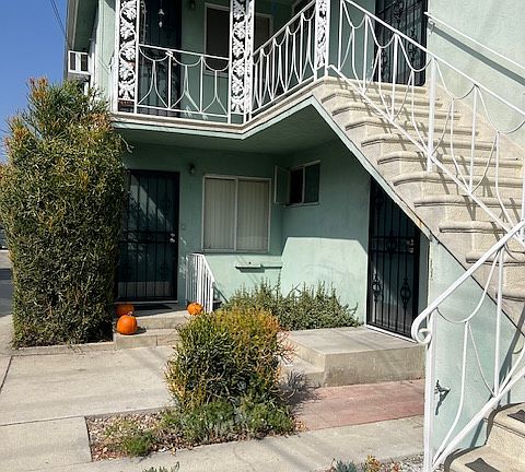 2nd image of 1015 W Verdugo Ave #A