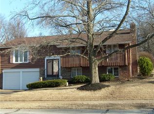 11754 Summerhaven Dr, Saint Louis, MO 63146