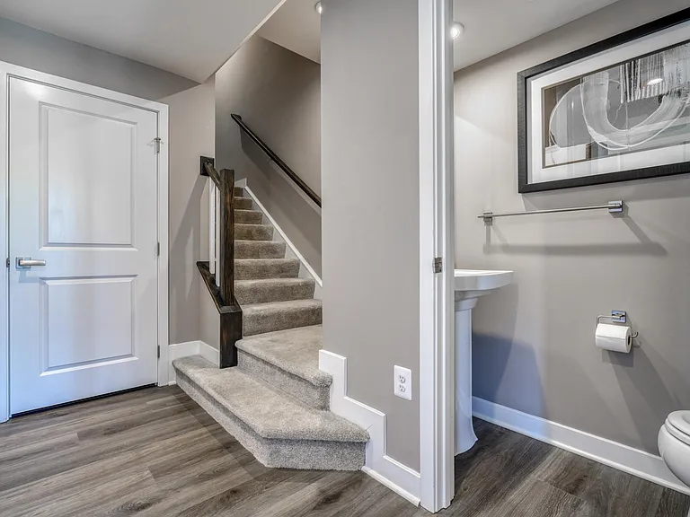 6100 Northwest Dr #1 — Photo 27