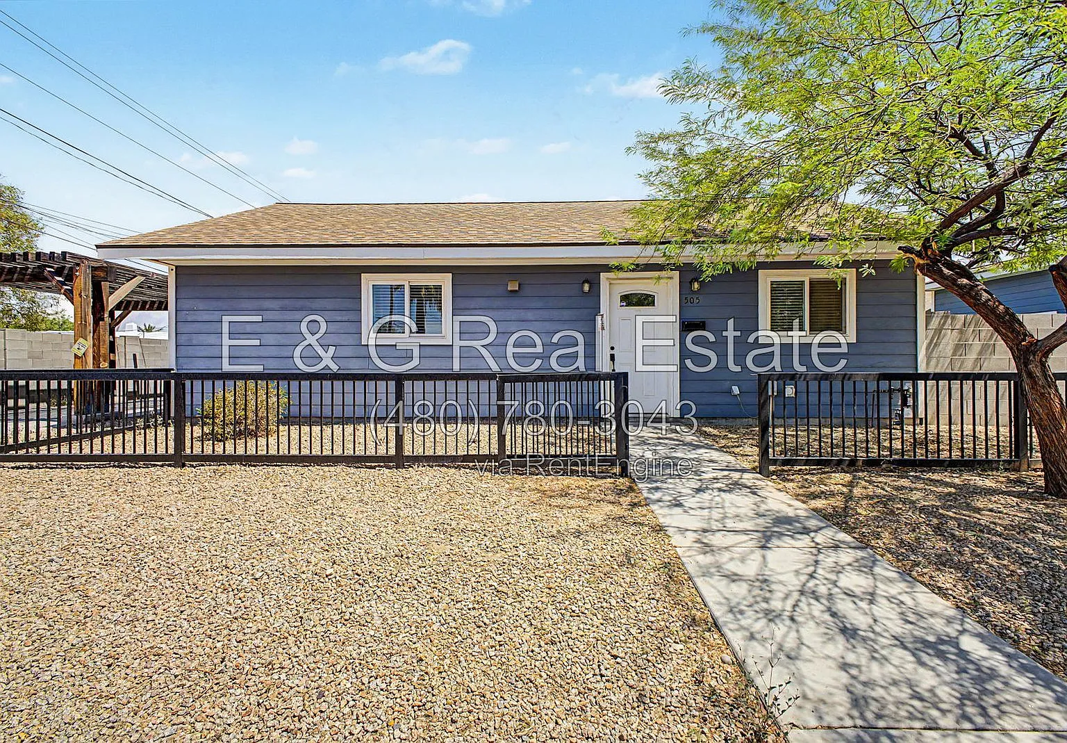 2 bed, 2.0 bath, 916 sqft, $1,795 — Photo 2