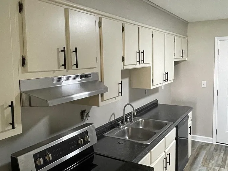1453 Raider Dr SE #2 — Photo 4
