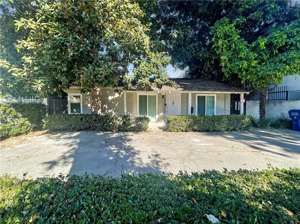 14525 Dickens St, Sherman Oaks, CA 91403