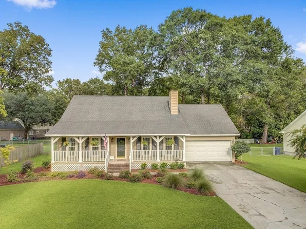 210 Travelers Rest Blvd, Summerville, SC 29485