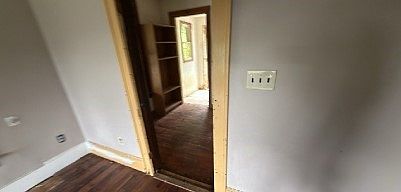 3rd image of 2845 New Scotland Rd