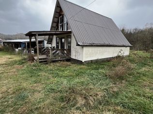 1105 Salt Lick Creek Rd, Pleasant Shade, TN 37145