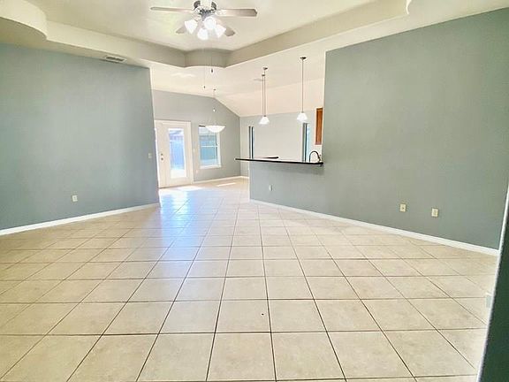 4th image of 2524 Windsor Pl