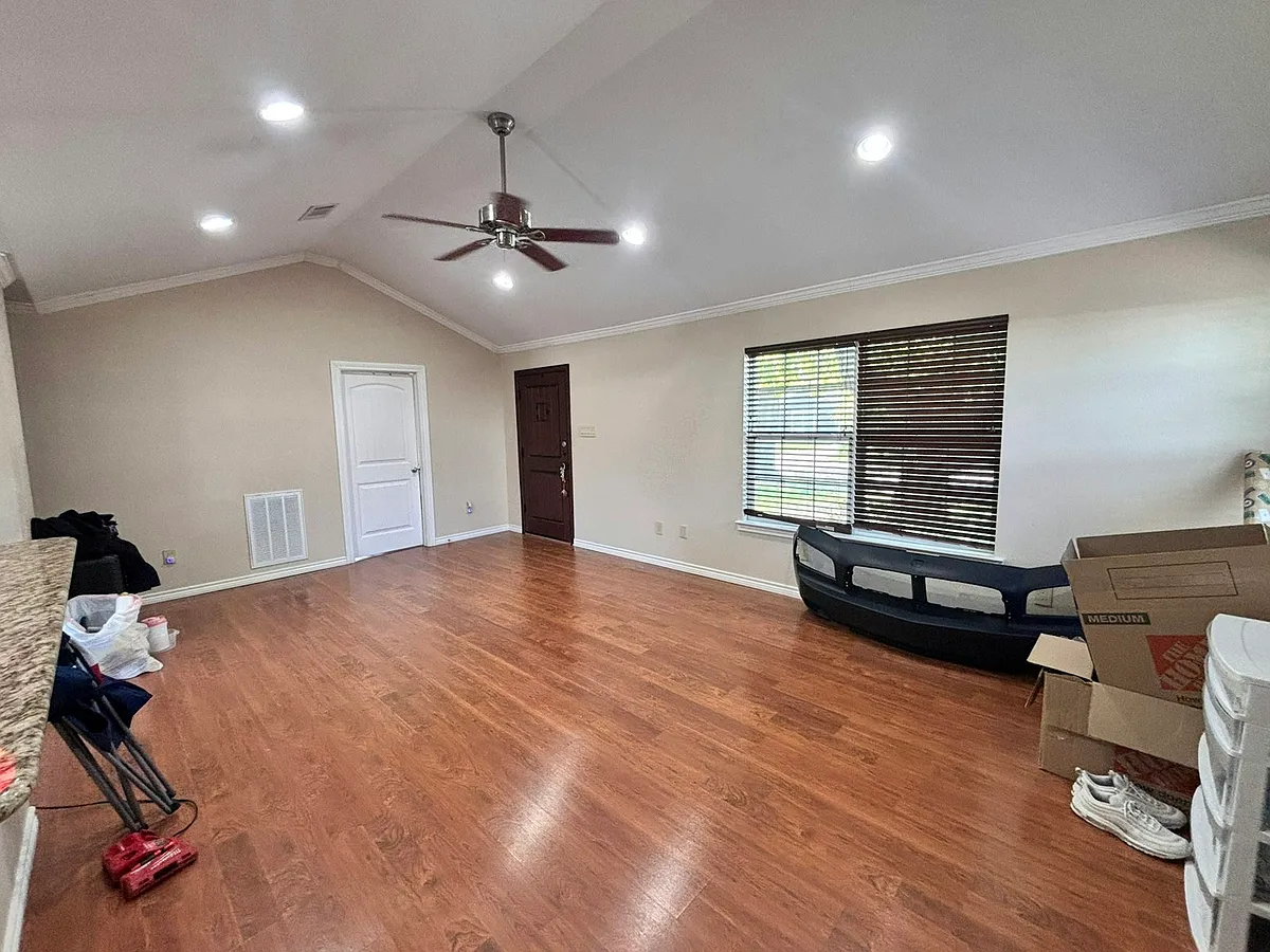 Building Photo - 10838 Hermosa Dr
