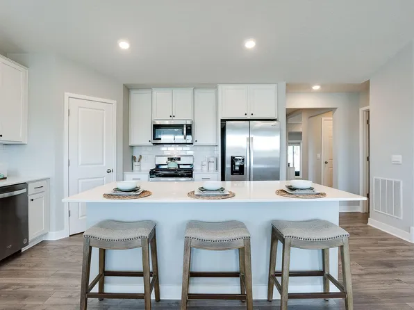 17232 Durham Dr, Lakeville, MN 55044