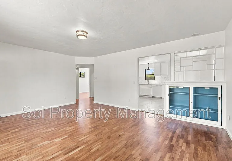1863 43rd Ave — Photo 4