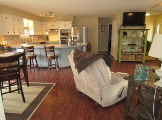 221 Dickens Cir, Forsyth, MO 65653